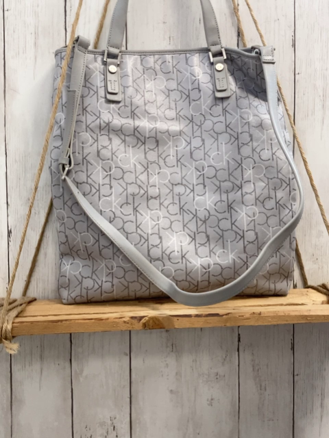 Calvin Klein Tasche grau Buchstaben fast neu