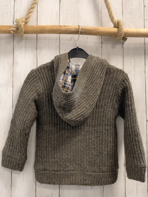  Strickjacke Gr. 110  grau warm gefüttert Zöpfe 