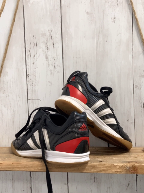 Adidas  Schuhe  Gr. 33  schwarz + rot weiße Streifen 