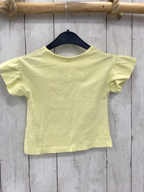   T-Shirt  Gr. 92  gelb bunter Schmetterling mit Pailetten 