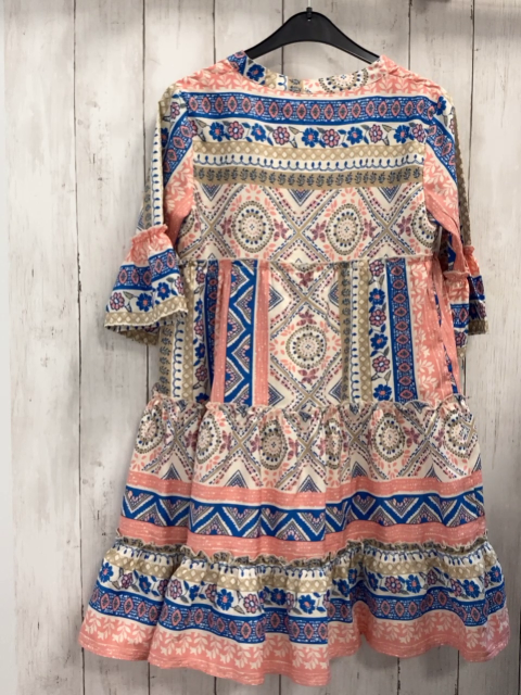 Happy Girls  Kleid  Gr. 140  weiß beige himbeere blauer Druck mit Blumen Rauten 