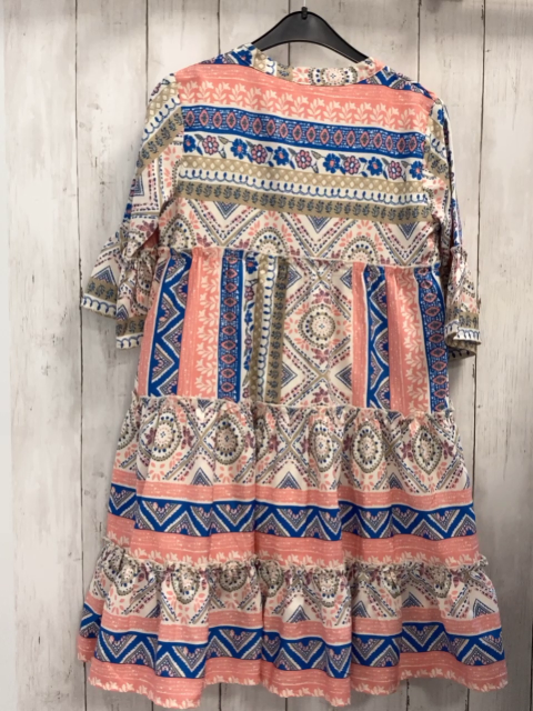 Happy Girls  Kleid  Gr. 140  weiß beige himbeere blauer Druck mit Blumen Rauten 