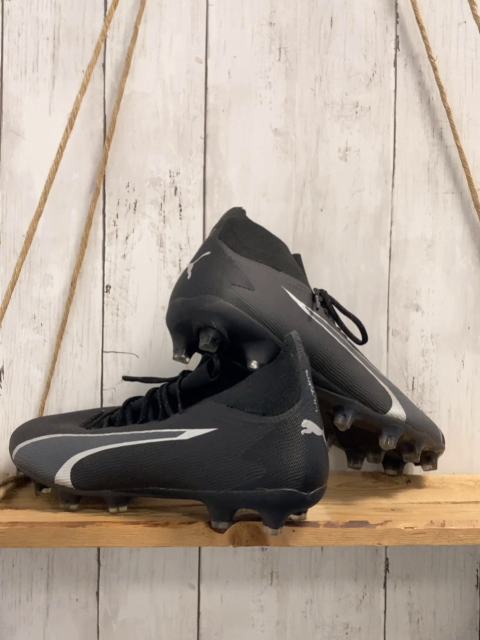 Puma  Fußballschuhe  Gr. 44  schwarz grau silber fast neu 