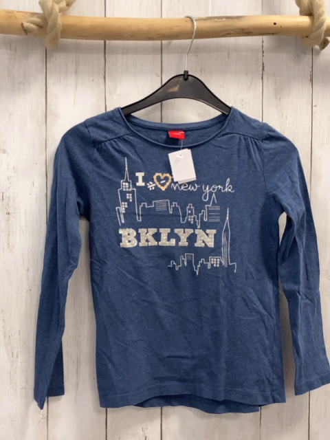 S´Oliver  Langarmshirt  Gr. 128  blau silber Schrift Gebäude 