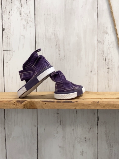 neu H&M  Babyschühchen  Gr. 14/15  lila flieder rosa altrosa kariert weiße Sohle 