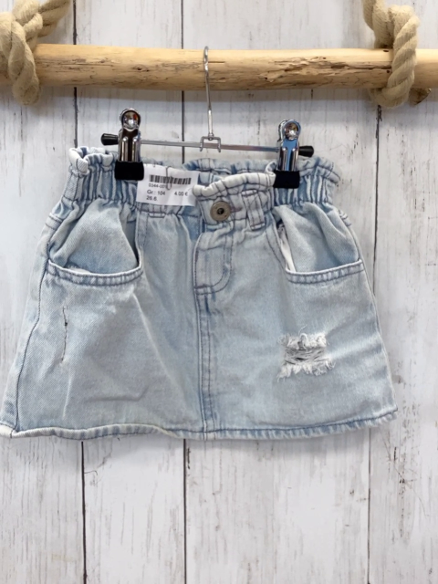  Rock Gr. 104  hellblau Jeans