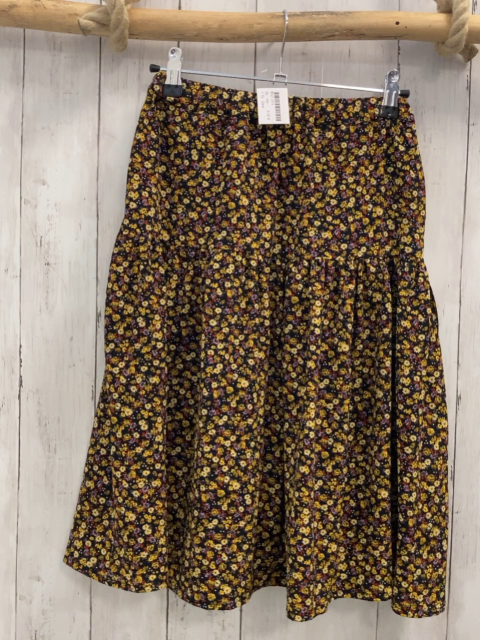 Zara  Rock Gr. 140  schwarz gelb bunte Blumen 