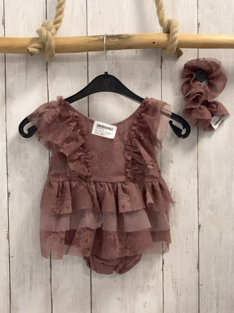 2tlg Playsuit + Haarband Gr. 74  altrosa Spritz Rüsschen
