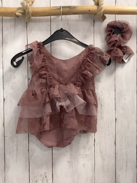 2tlg Playsuit + Haarband Gr. 74  altrosa Spritz Rüsschen