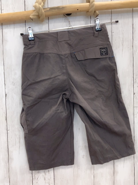 Decathlon  Shorts  Gr. 158/164  grau graue Pfeile hellblauer Reißverschluss Bund verstellbar 