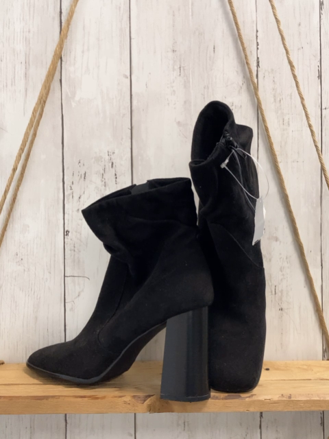 Bull Boxer  Stiefeletten Gr. 40  schwarz seitlicher Reißverschluss NP 99,95 € neu 