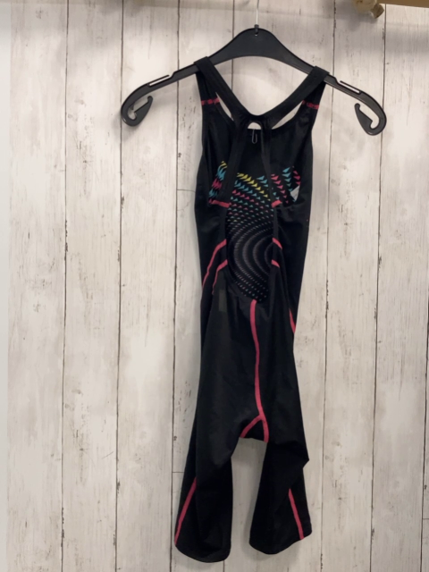 Speedo  Schwimmoverall  Gr. 152  schwarz bunte Dreiecke pink Nähte 