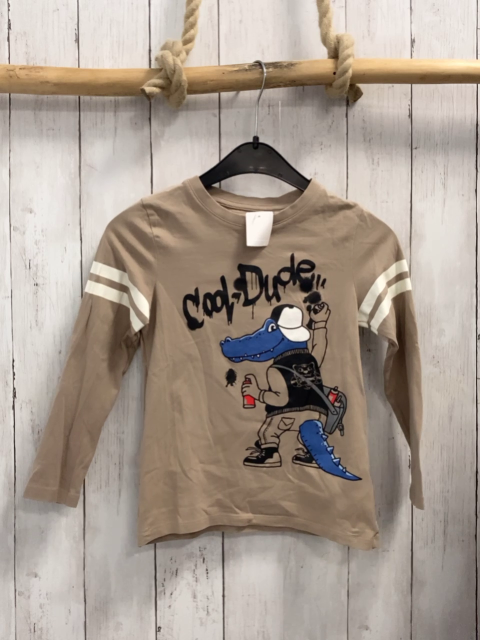   Langarmshirt  Gr. 122  beige Krododil Schrift weiße Streifen am Ärmel 
