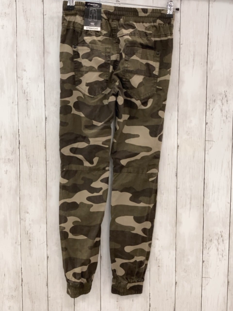 neu Hose Gr. 152  oliv beige camouflage