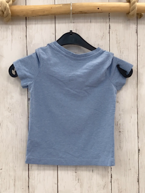   T-Shirt  Gr. 92  hellblau Feuerwehrleiterwagen Schrift 