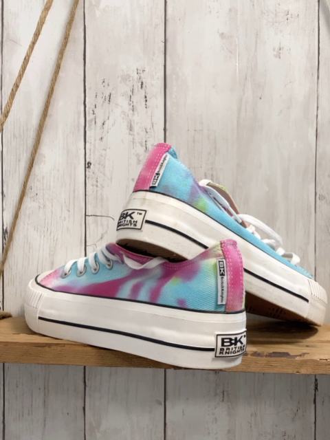 British Knights  Leinenschuhe  Gr. 40  hellblau pink hellgrün gemustert weiße dicke Sohle 