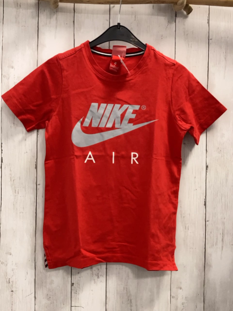 Nike  T-Shirt  Gr. 134/140  rot grau weiße Schrift 