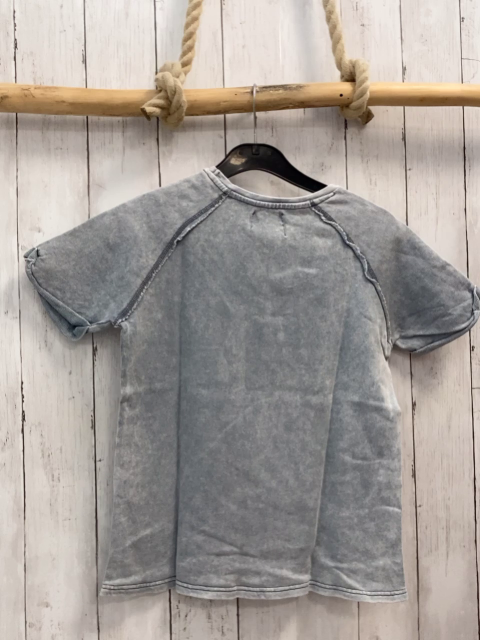 Zara  T-Shirt  Gr. 122  grau orange Schrift 