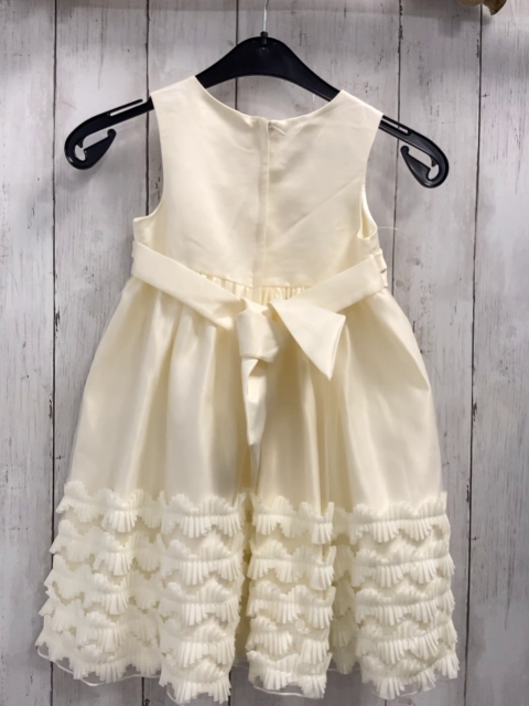 Couture Princess  Kleid  Gr. 98  creme mit Rosette + Zackenborten 