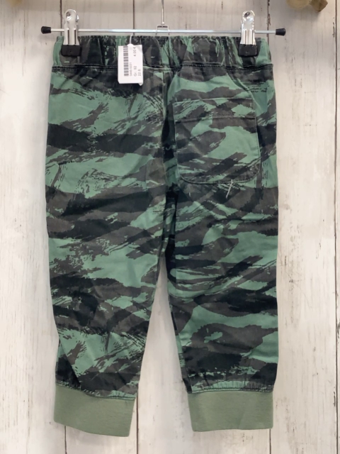   Jeggings Gr. 92  mint grau schwarz gemustert blaue Aufnäher 
