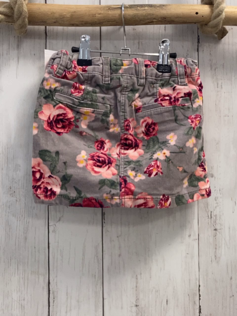 H&M  Rock Gr. 110  hellgrau Kord Blumen Bund verstellbar 