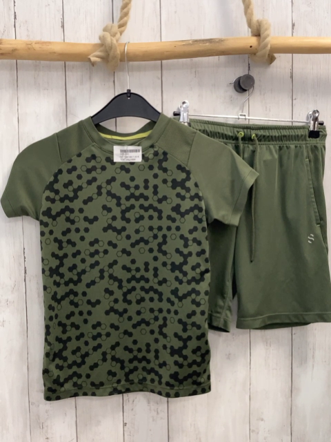 2tlg H&M  Sportset  Gr. 134/140  oliv schwarzer Wabendruck