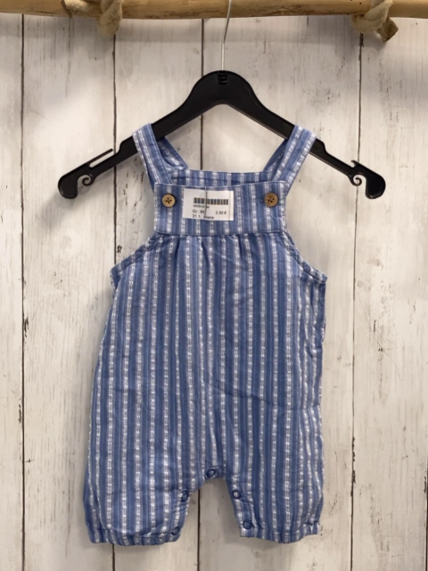 Alana  Latzshorts  Gr. 68  hellblau blau weiße Streifen 