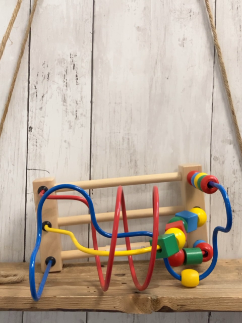    Holzspielzeug  Motorikschlaufe