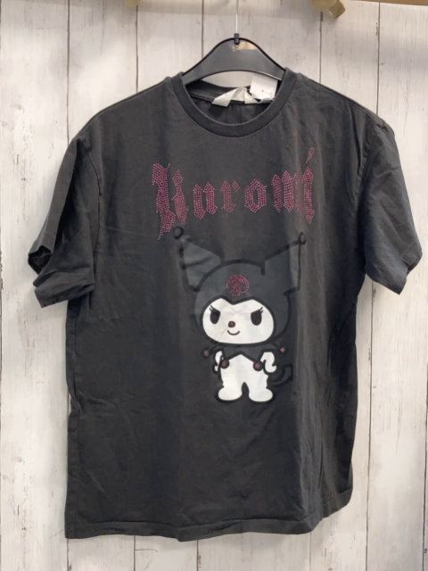 H&M  T-Shirt  Gr. 146/152  grau Kuromi  rosa Schrift aus Steinen 