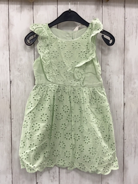 H&M  Kleid  Gr. 98  mint Lochstickerei Rüschen 