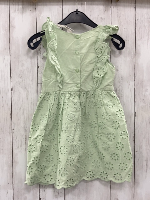 H&M  Kleid  Gr. 98  mint Lochstickerei Rüschen 