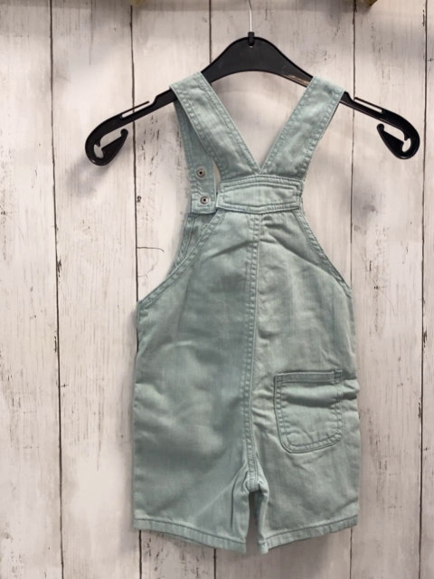   Latzshorts  Gr. 86  mint-blau 