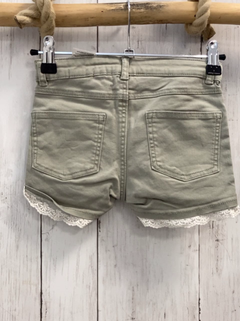 H&M  Shorts  Gr. 122  sand weißer Spitzensaum Bund verstellbar 