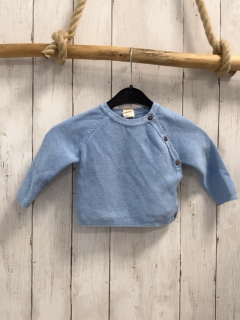 Alana  Pullover  Gr. 62  hellblau Strick seitich geknöpft 