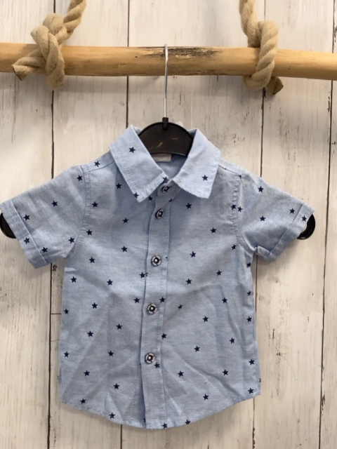   Sommerhemd  Gr. 68  hellblau blaue Sterne 