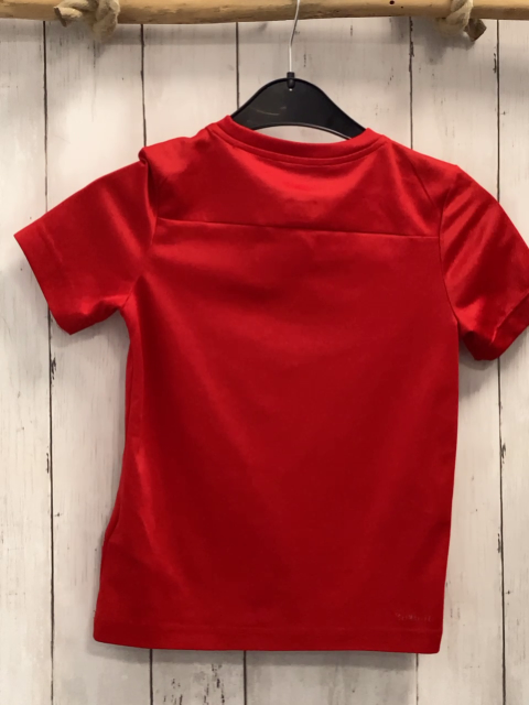 Adidas  Sportshirt  Gr. 122/128  rot schwarze Schrift + Label 