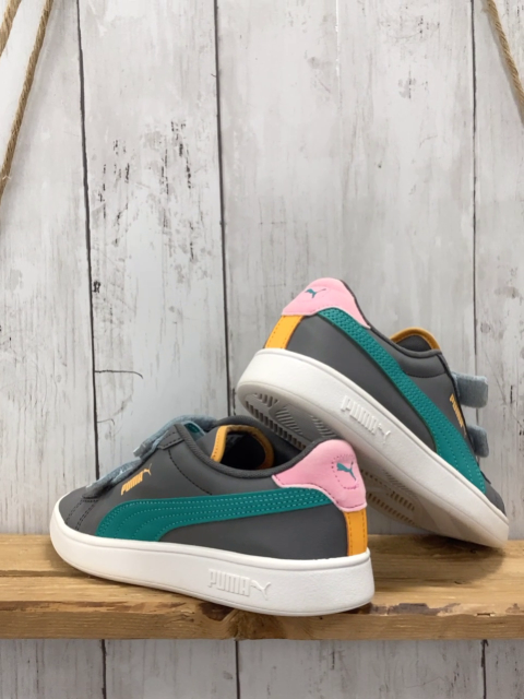 Puma  Schuhe  Gr. 33  grau grün rosa Ferse Riemen mit Punkten 
