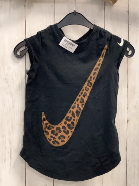Nike  T-Shirt  Gr. 116  schwarz braunes Label mit leoprint 