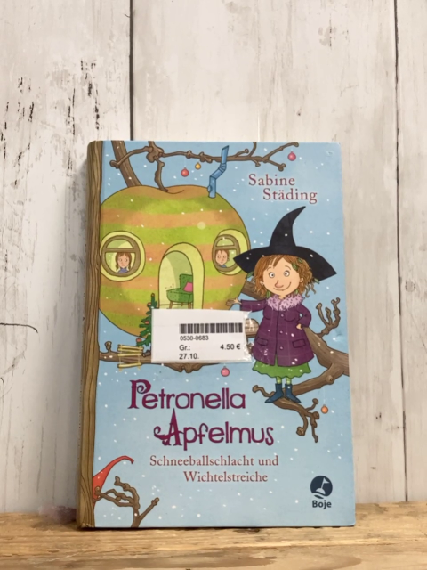  Buch Petronella Apfelmus Schneeballschlacht und Wichtestreiche 