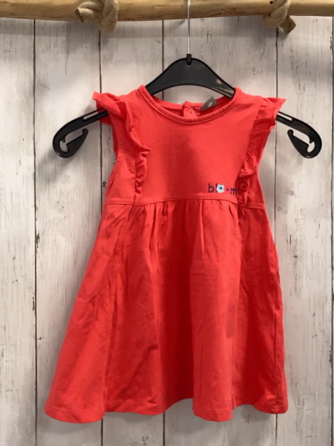 Kanz  Kleid  Gr. 86  rot Rüsschen Schrift 