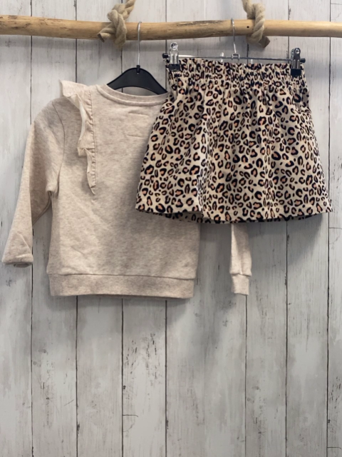 2tlg neu  Pullover + Rock  Gr. 116  beige Herz mit Minnie Mouse + goldener Pailettenschleife + beige schwarz apricot leoprint 