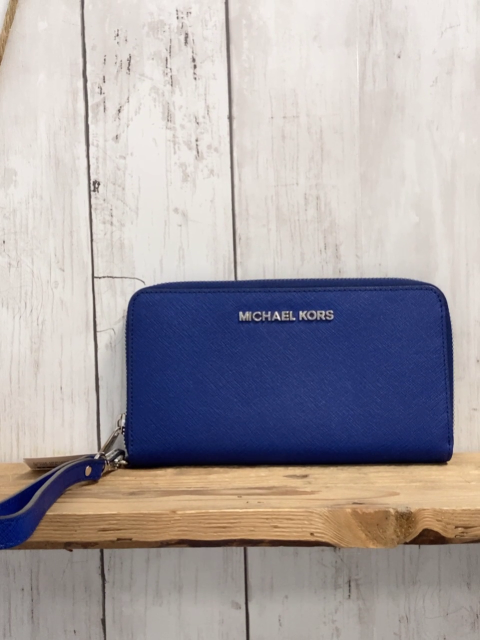 Michael Kors Portmonee blau silber Schrift