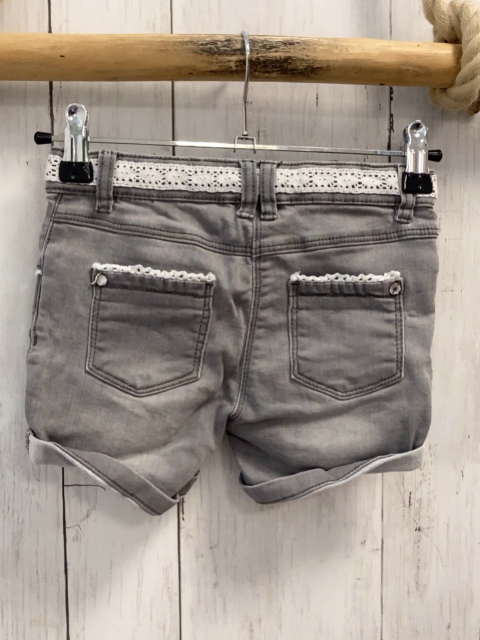   Shorts  Gr. 104  hellgrau Seepferdchen Muscheln Korallen weiße Borte  Bund verstellbar  