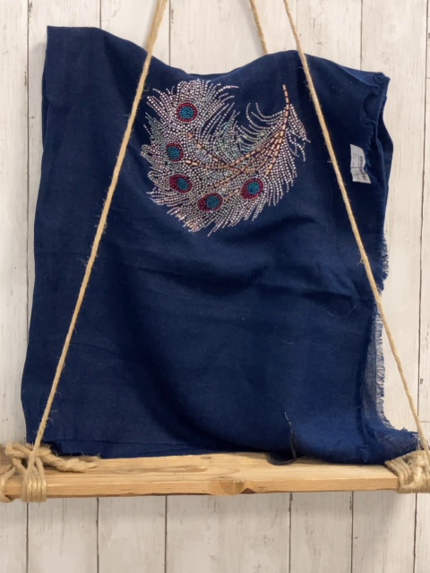 neu  Schaltuch  blau Feder aus bunten Steinen 