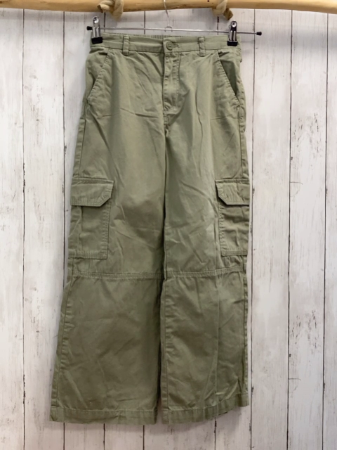 H&M Hose  Gr. 146  kiwi Gummizugbund aufgesetzte Taschen  