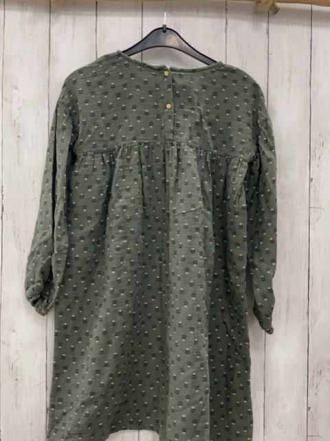 H&M  Kleid  Gr. 134  kiwi schwarze Blätter weiße Blüten 