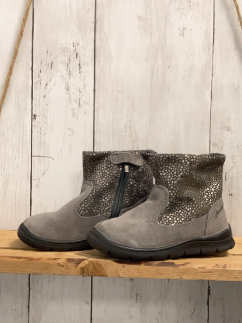Primigi  Boots  Gr. 26  grau Schaft mit silber Glitzerpunkten 