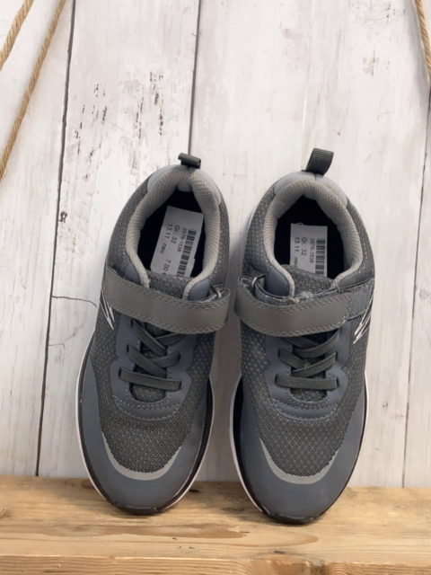 neu  Schuhe  Gr. 32  grau dunkelgrau schwarz weiße Sohle 