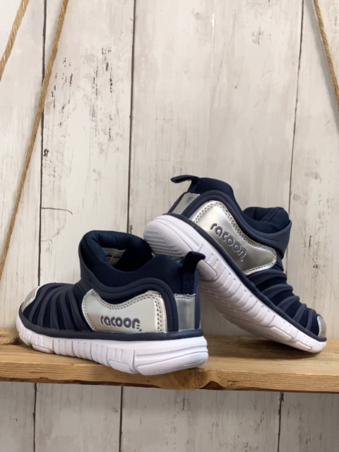 neu Racoon  Schuhe  Gr. 32  blau silber Kappe + Seitenteile weiße Sohle 