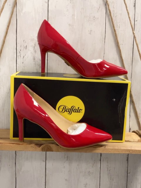 neu Buffalo  Pumps  Gr. 38  rot Lack 